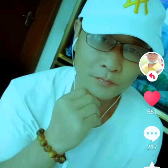 养一只月亮。