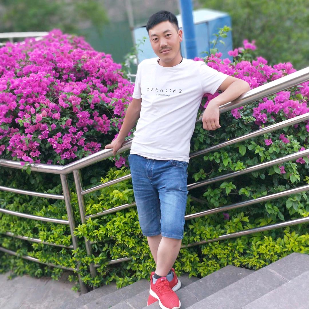 周红