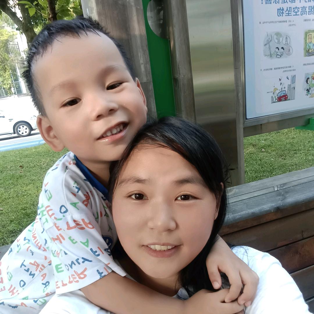 用户罗莉