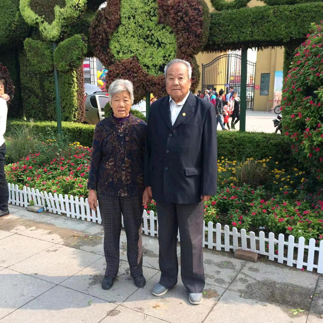 老曹和老于的平凡生活