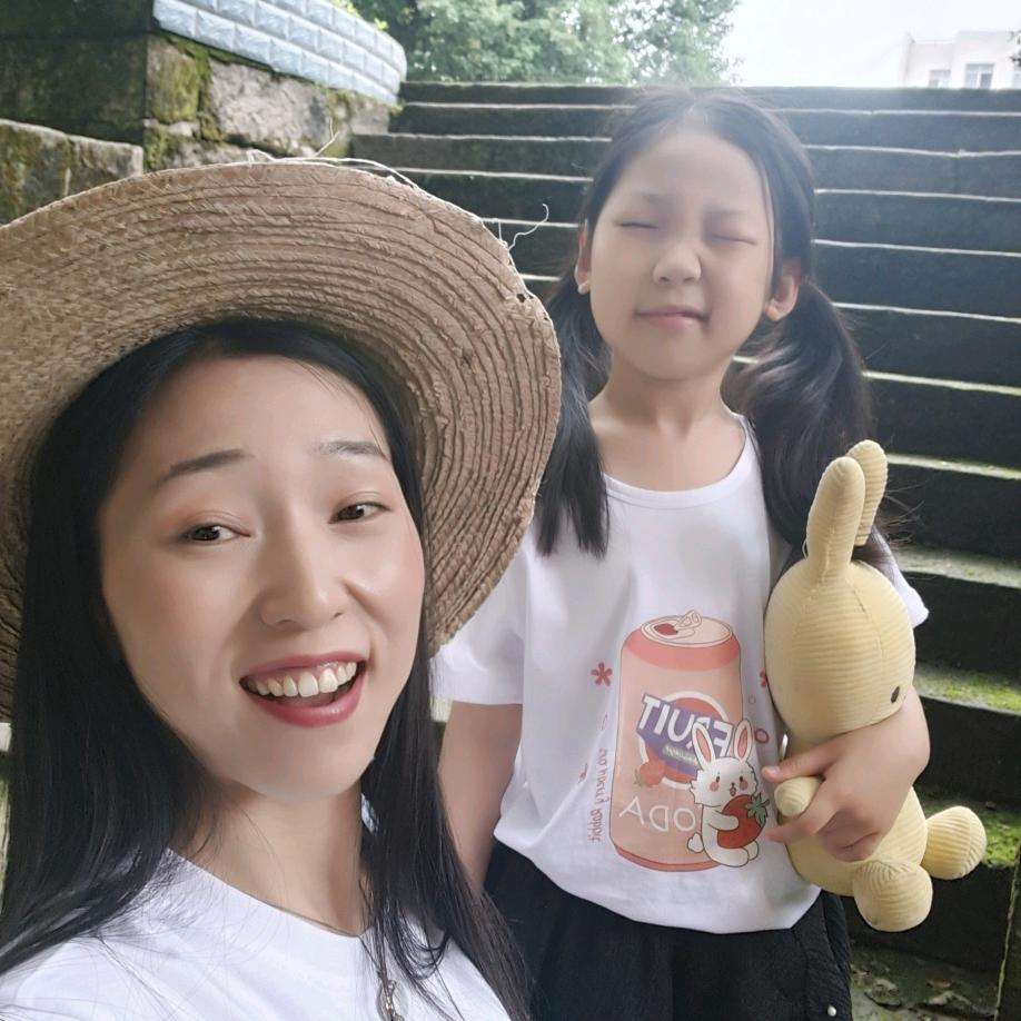 刘幺妹（泡脚妹）