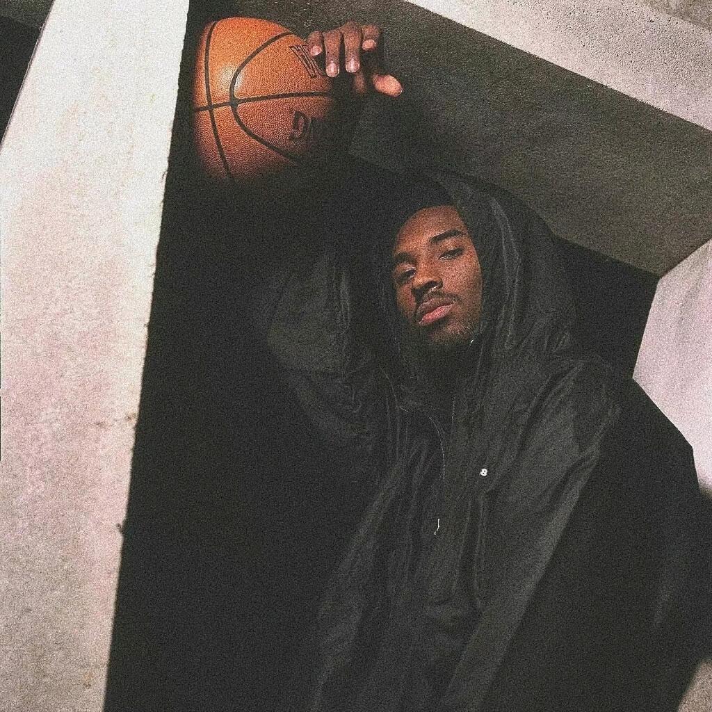 太原盛世启程体育赵教练（篮乒羽户外拓展）