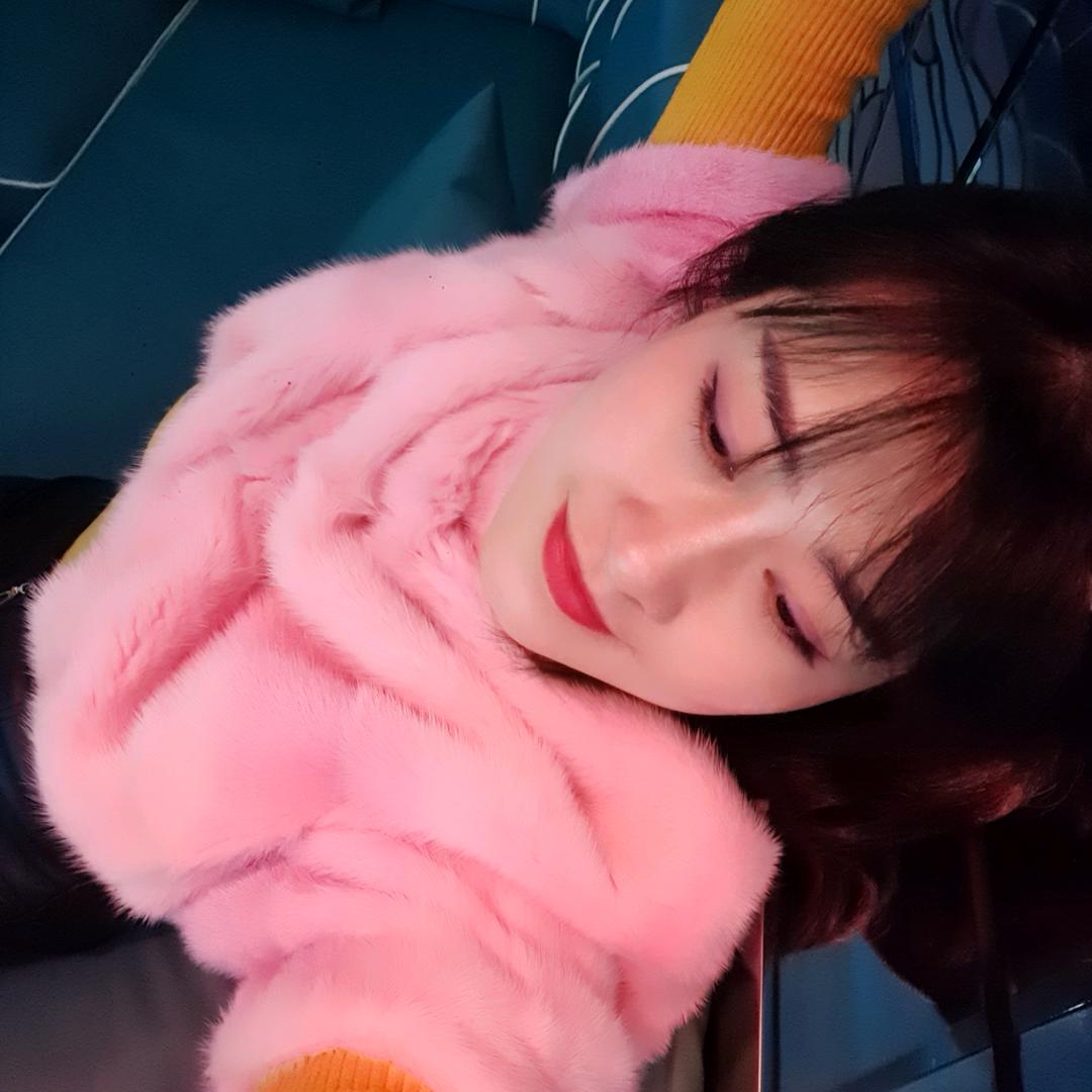 川妹子（好物在橱窗）
