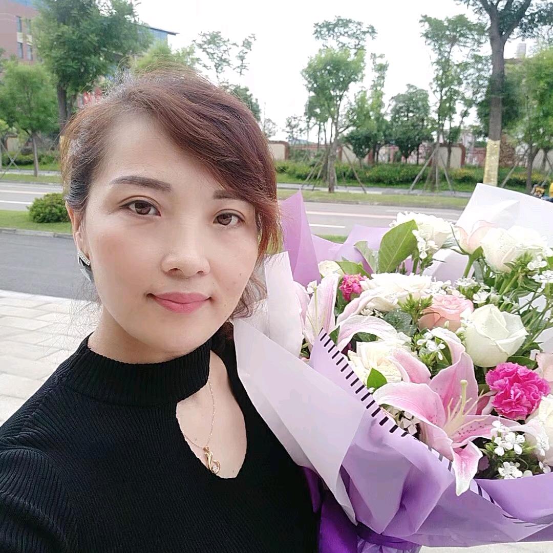 邓姐（招股东~招美容师）