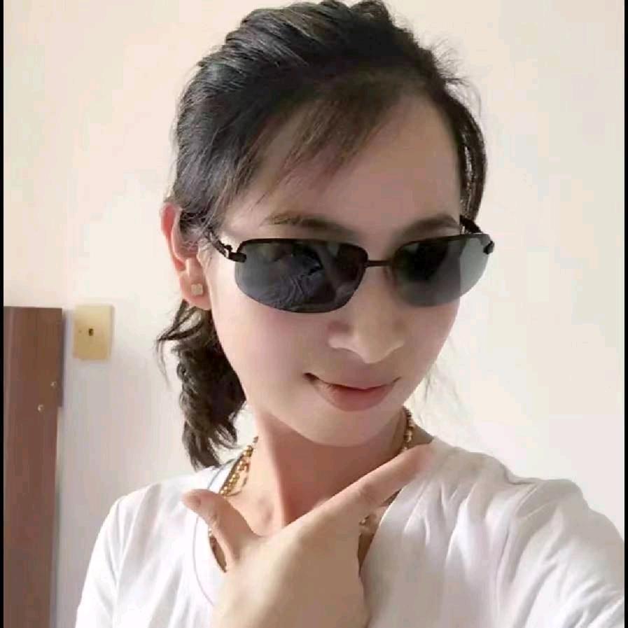 烧烤小老板娘