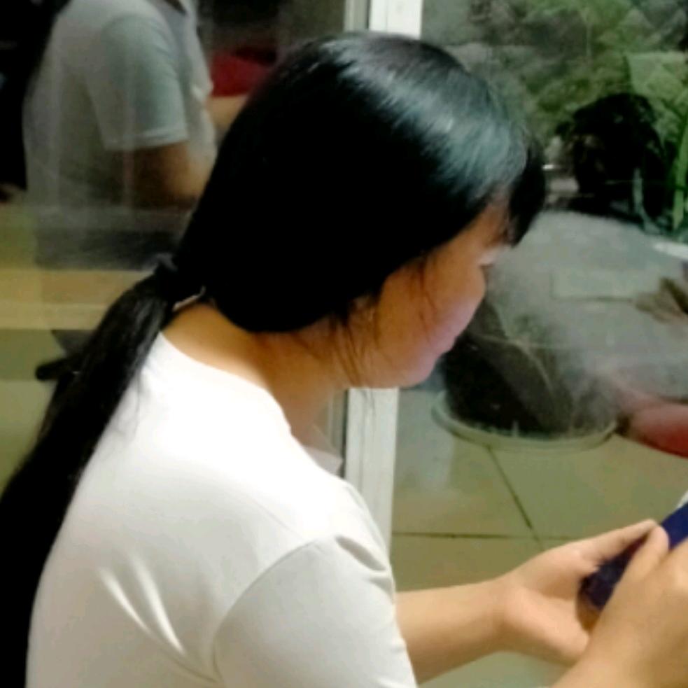 随梦而飞。