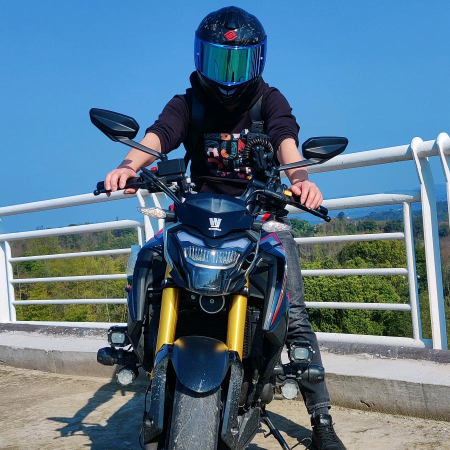 冯打湿爱钓鱼