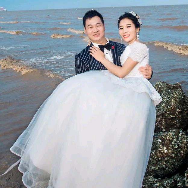 幸福的一家人。