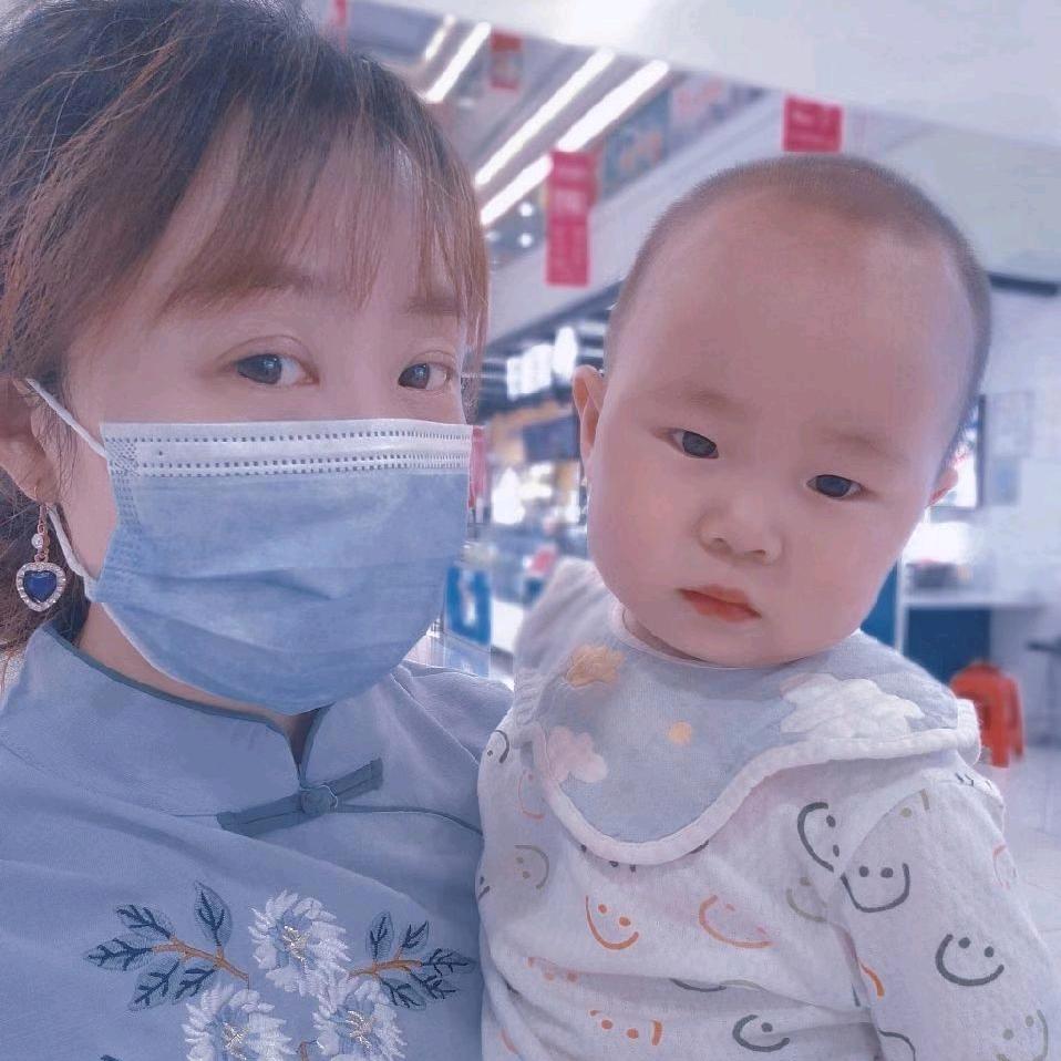 米宝与妈妈