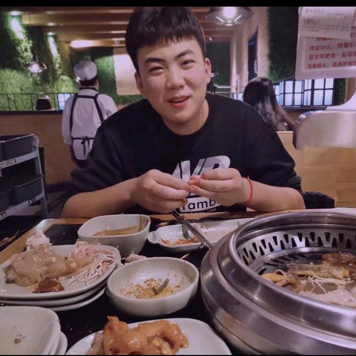 刘鹏！妈好想你日夜思念。一辈子的疼😭?