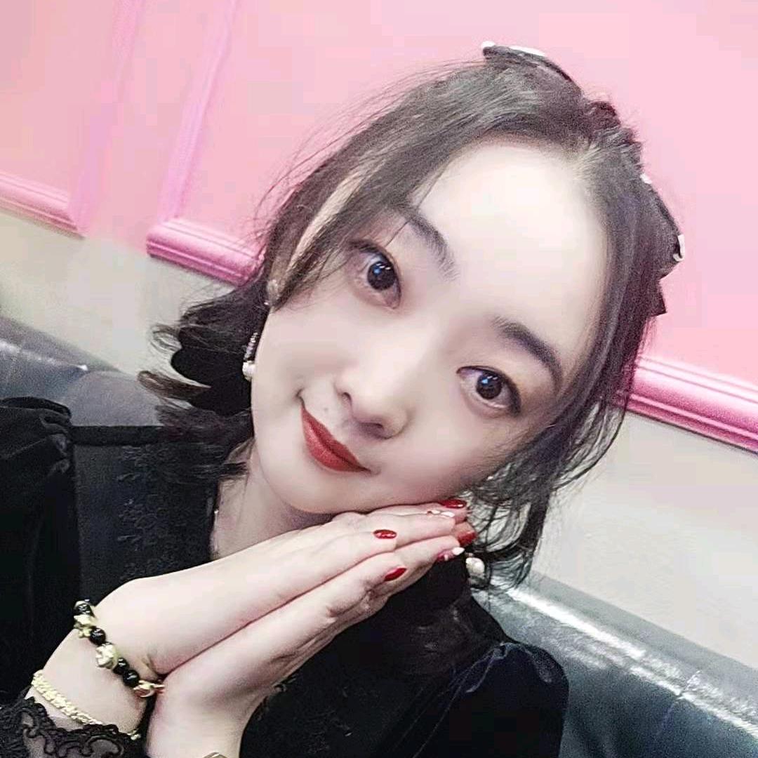 摘星星⭐️的熊猫