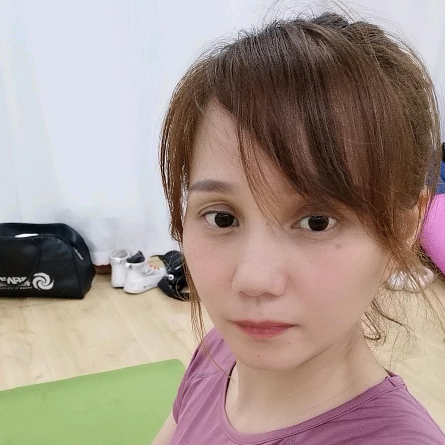 童装姐姐在跑步