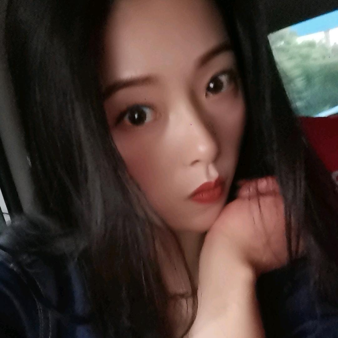 很哇塞的傻妞