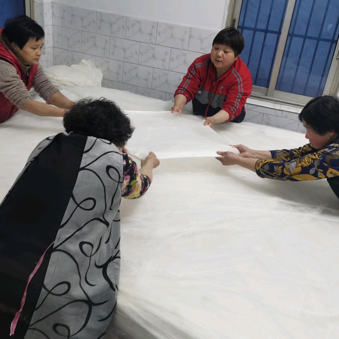 桐乡市洲泉利富蚕丝被厂