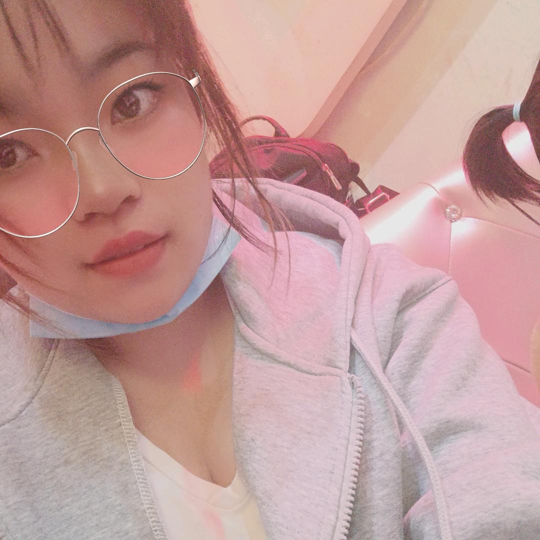 一个胖女孩