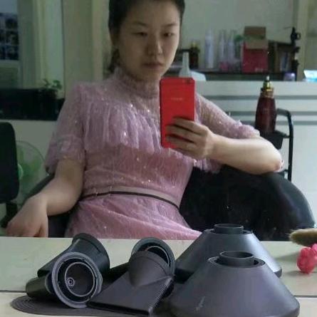 荣昌明扬风发型设计中心