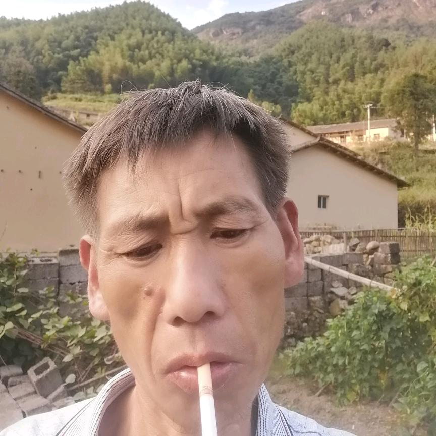 江秋祥