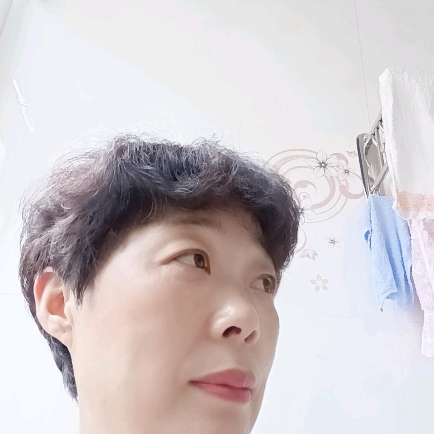 王丽君
