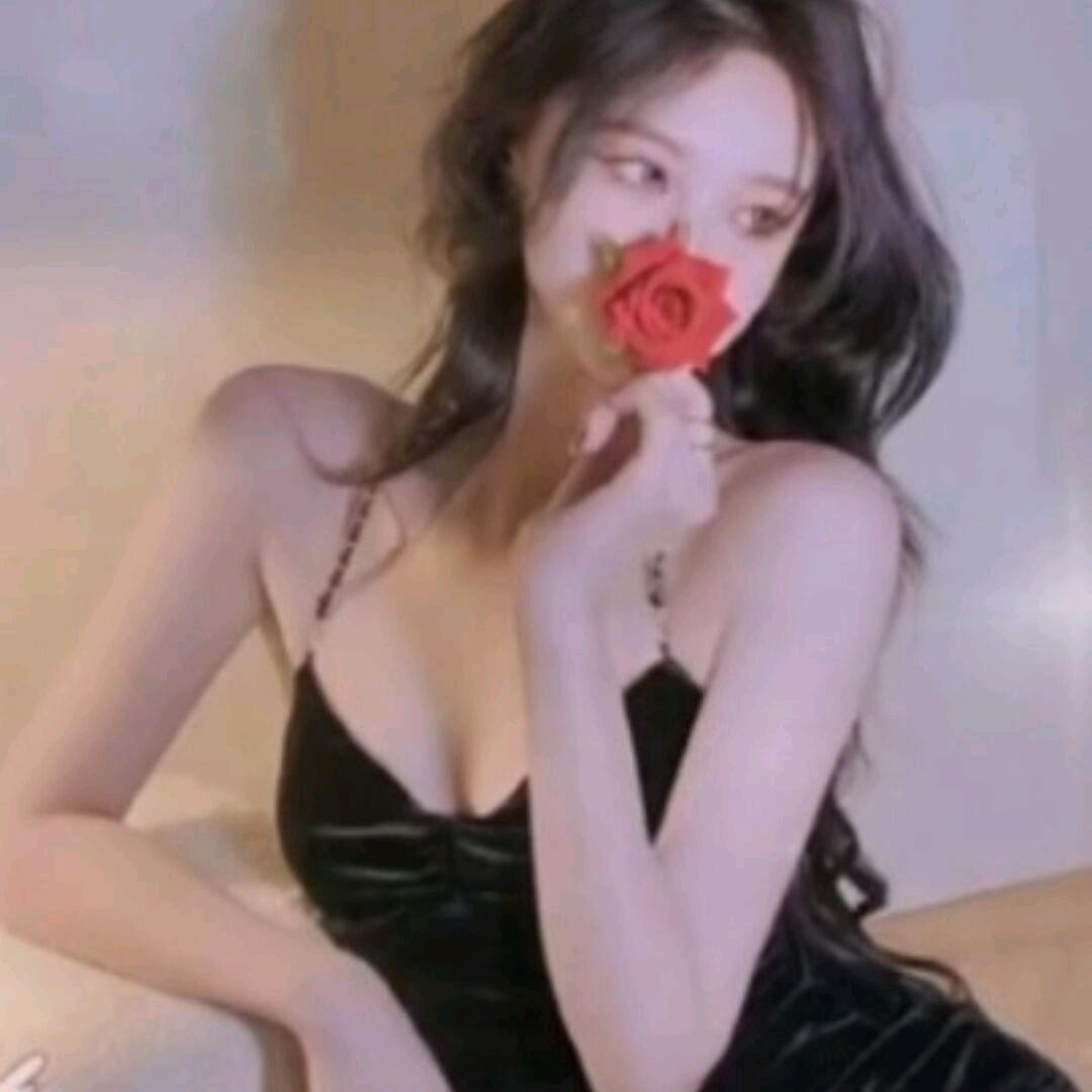 梦瑶.《限评中》