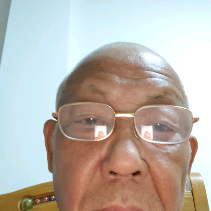 白头松山