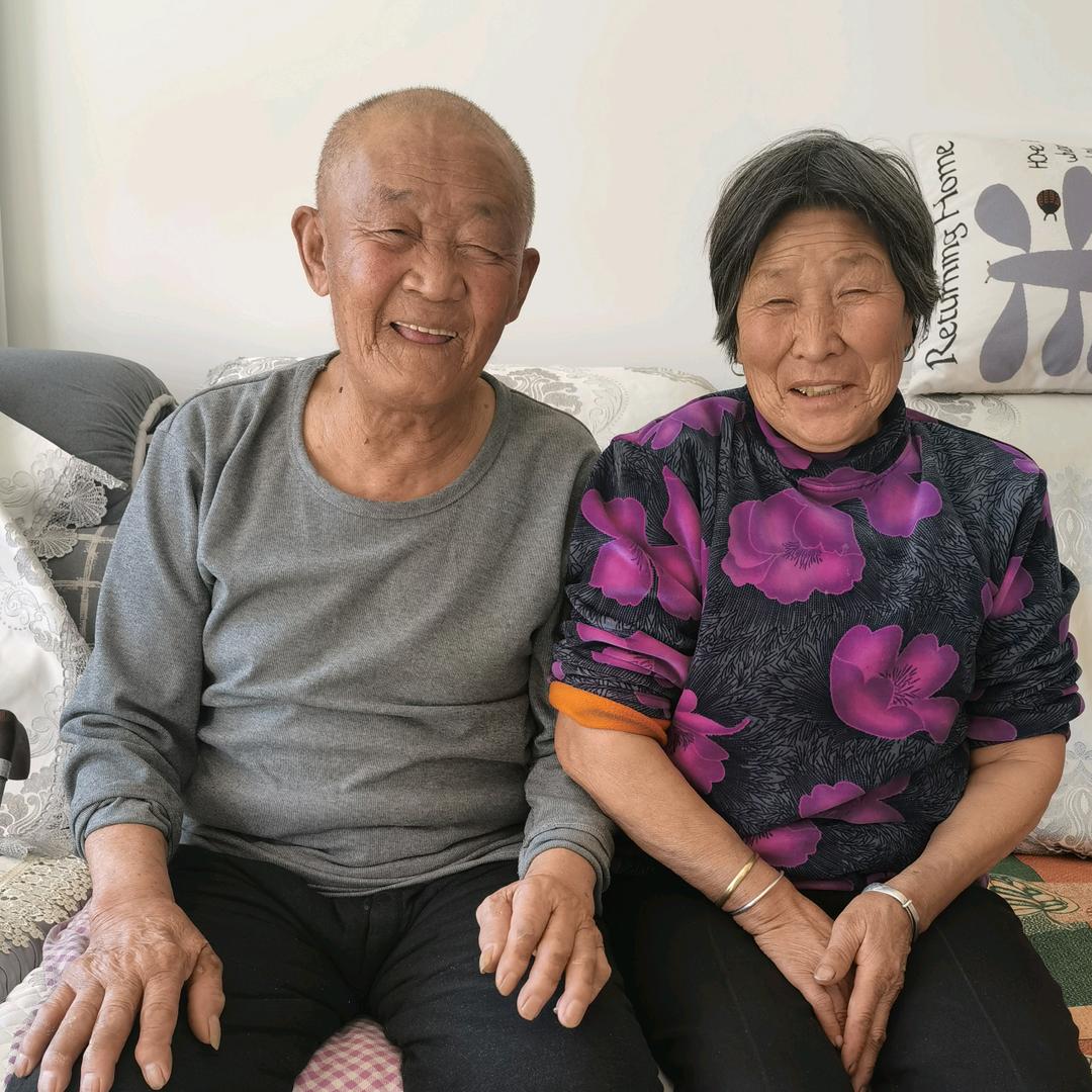 刘爷爷和老伴的幸福生活
