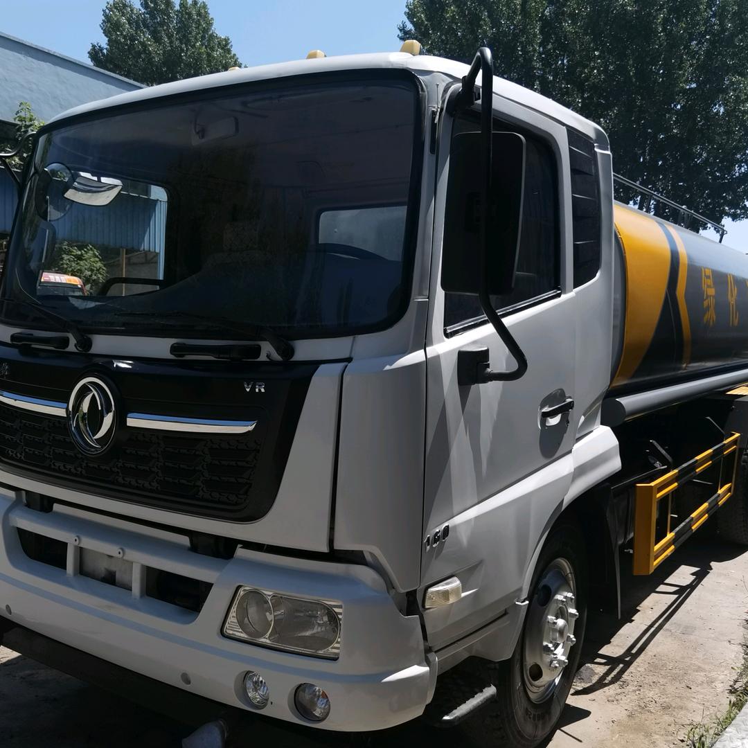 出售洒水车加油车