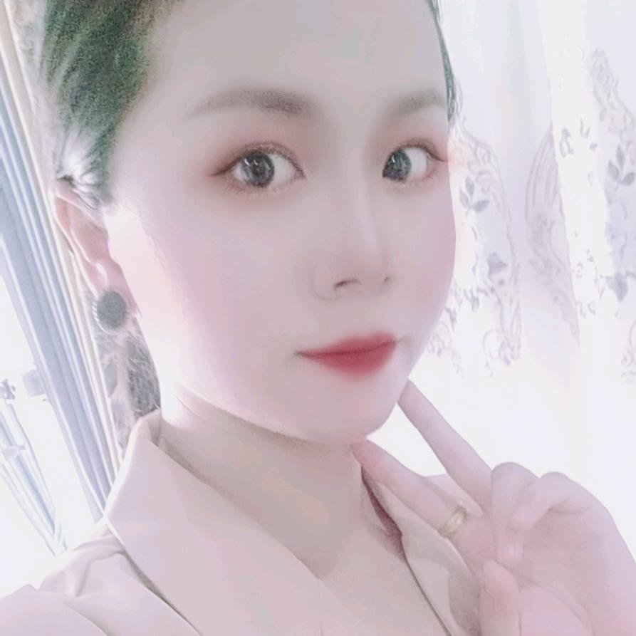 咸宁窗帘墙布朱姐