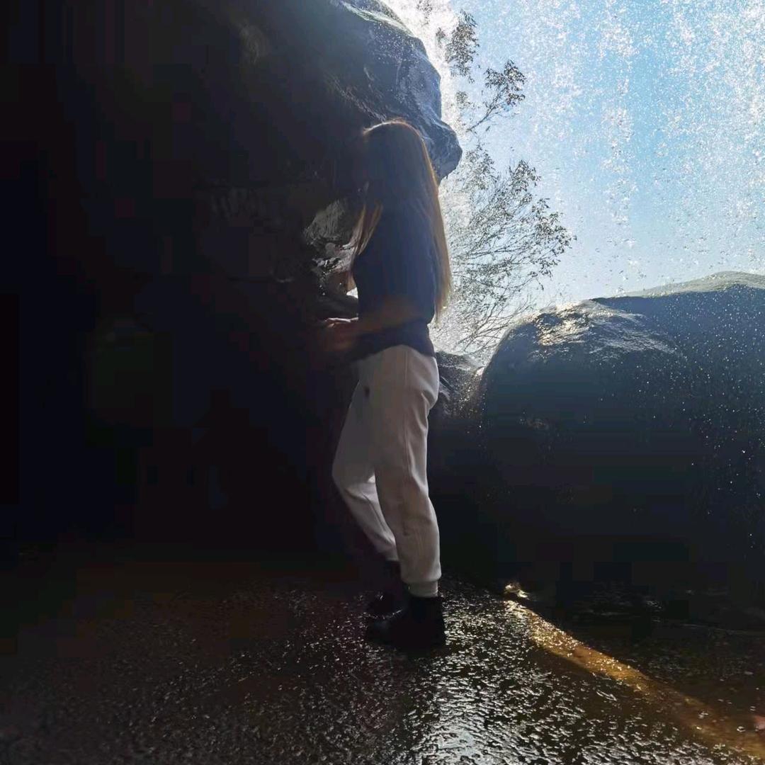 清雨馨晨