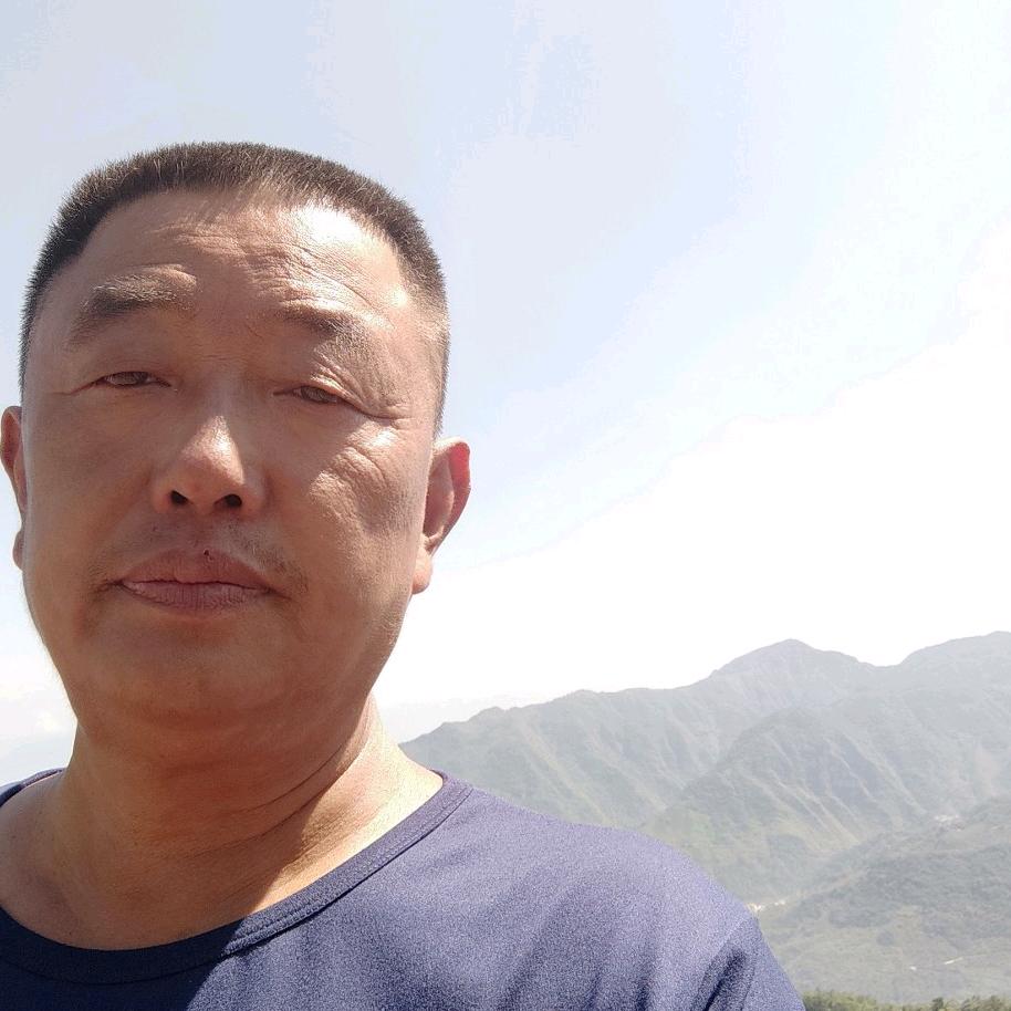 孤独的雄鹰