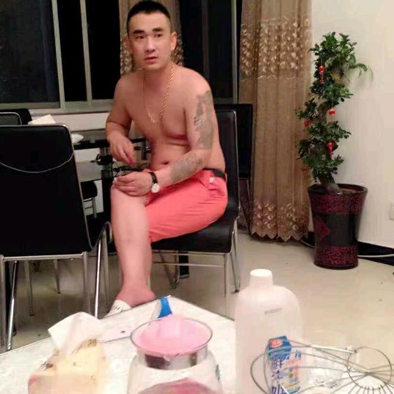 小黑哥