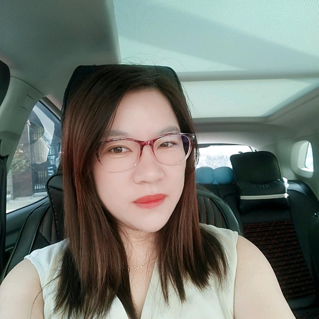 广丰卖气球王姐