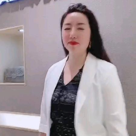 善良的女人会微笑