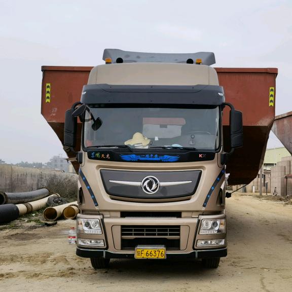 小黑哥，大件运输