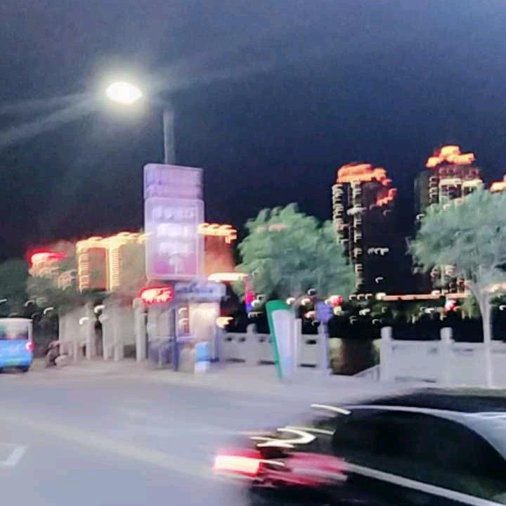 灯泡在等你