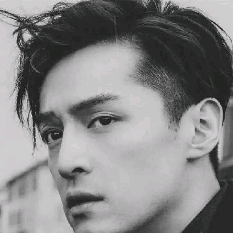 纭安