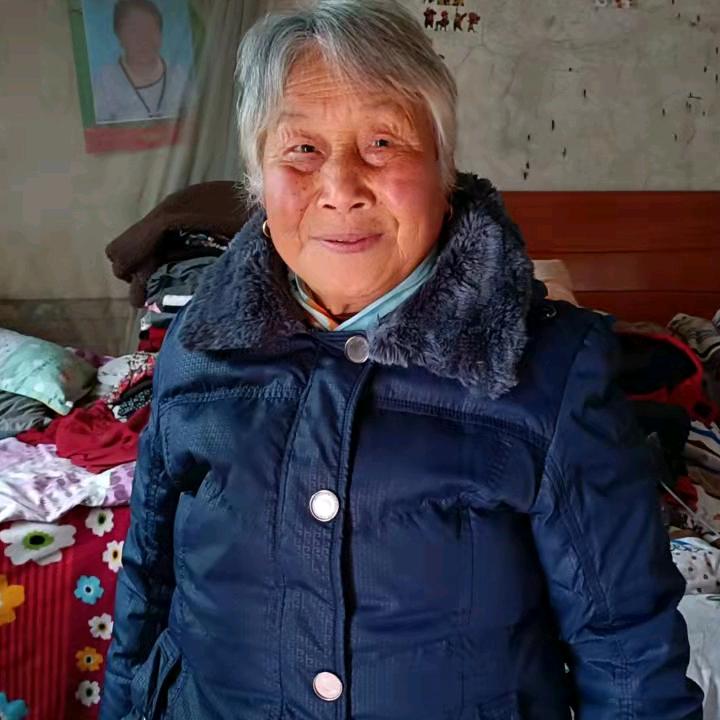李富荣