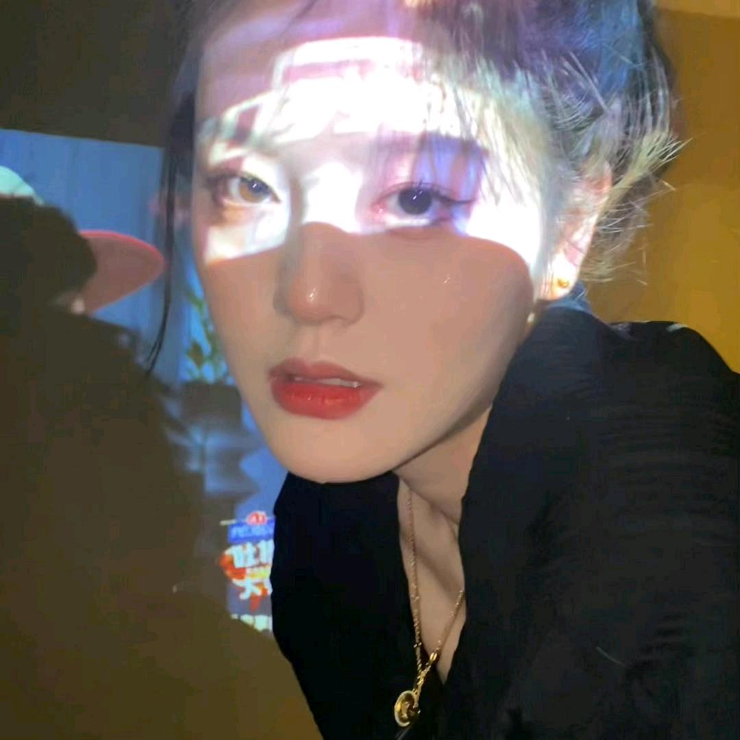 樂樂。