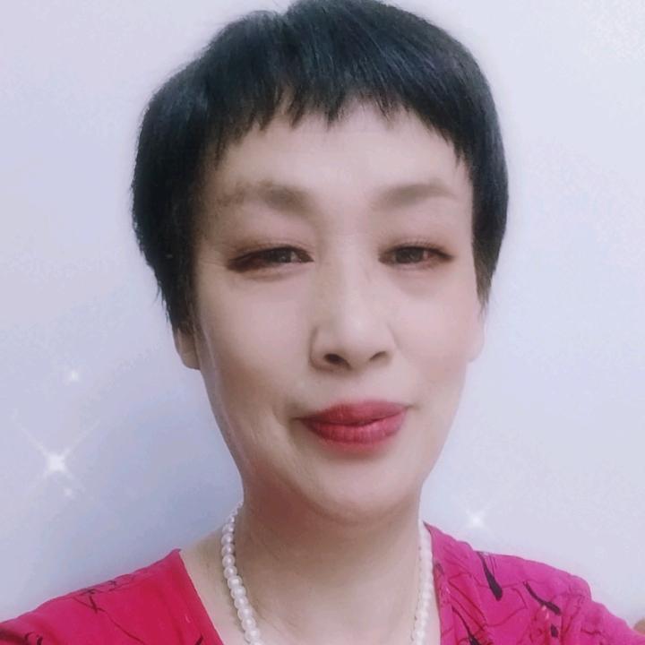尹学英