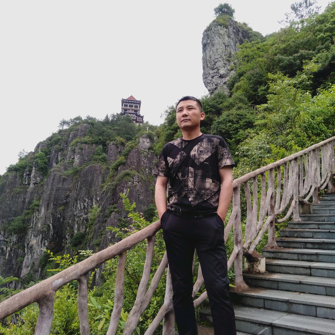 摧毁者