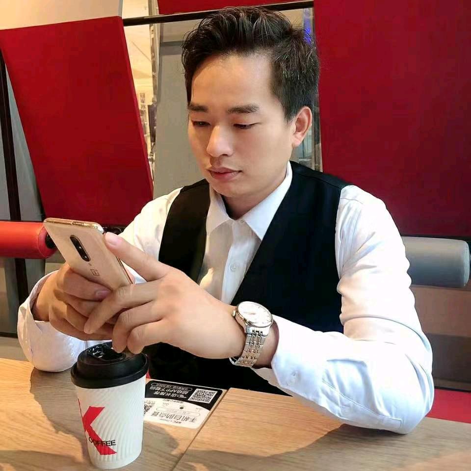 营山地摊服装～刘长江