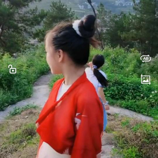 霞姐