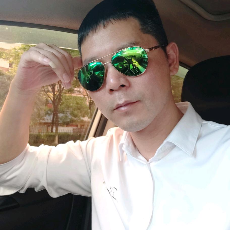 香烟爱上火柴。