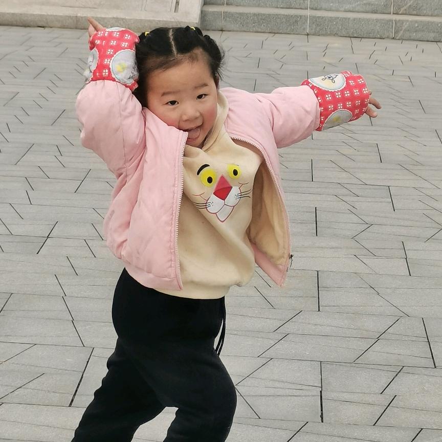 李
