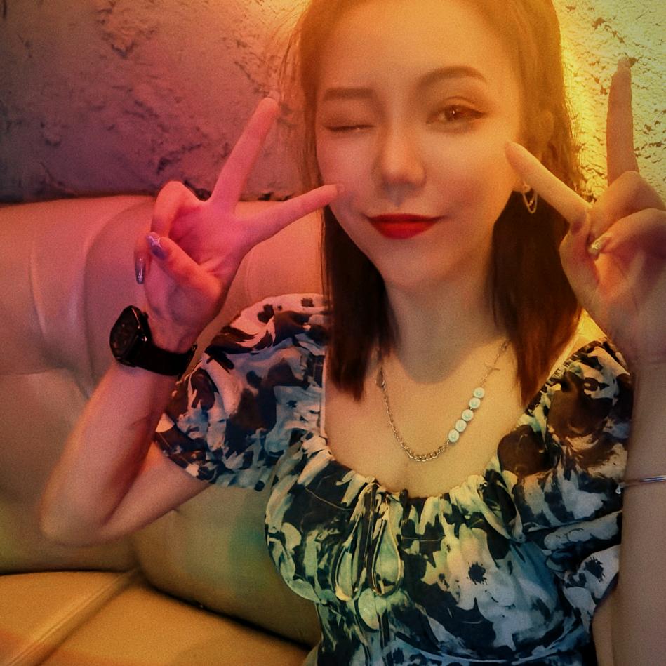 热点酒吧之三更。