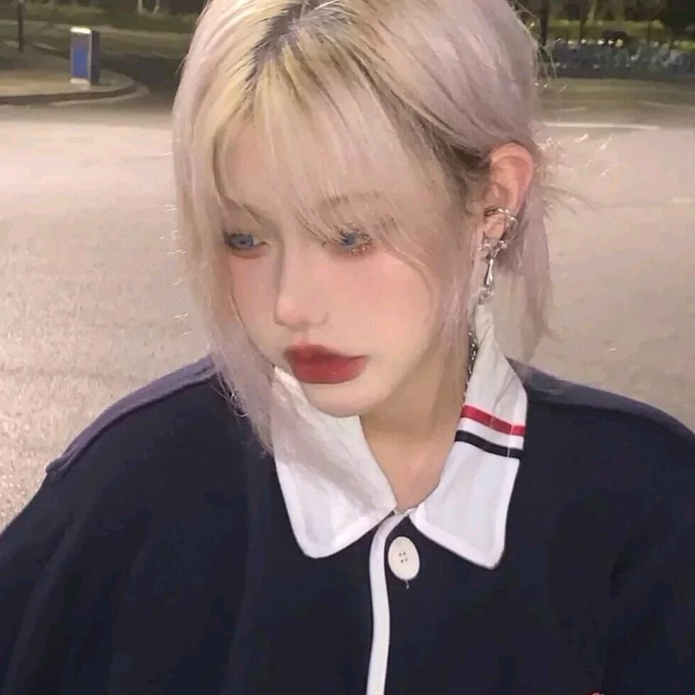 氿