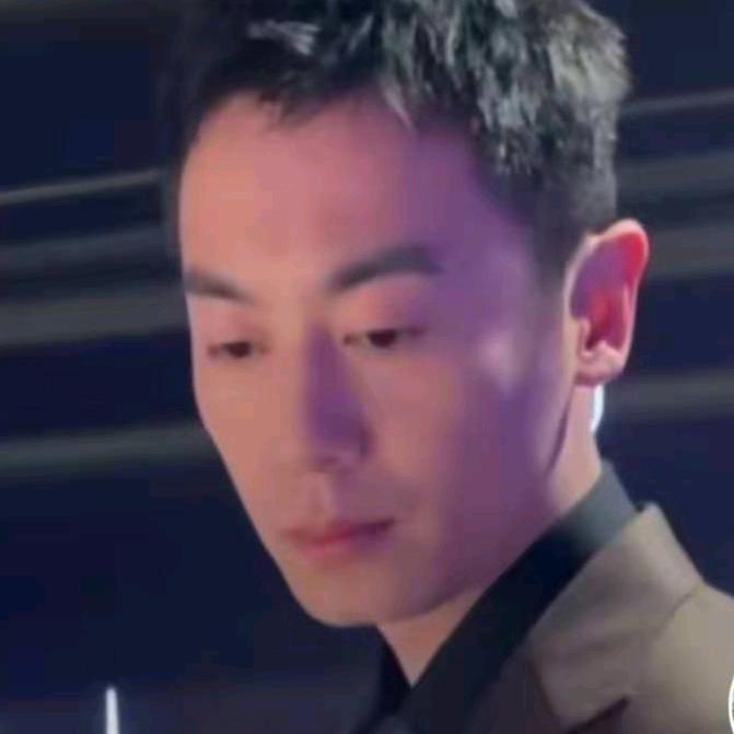 人生如戏何必太在意