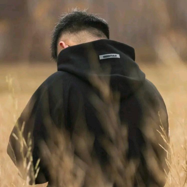 风吹窗边铃