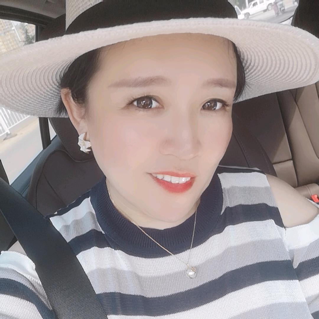 世红鸡汁米线店