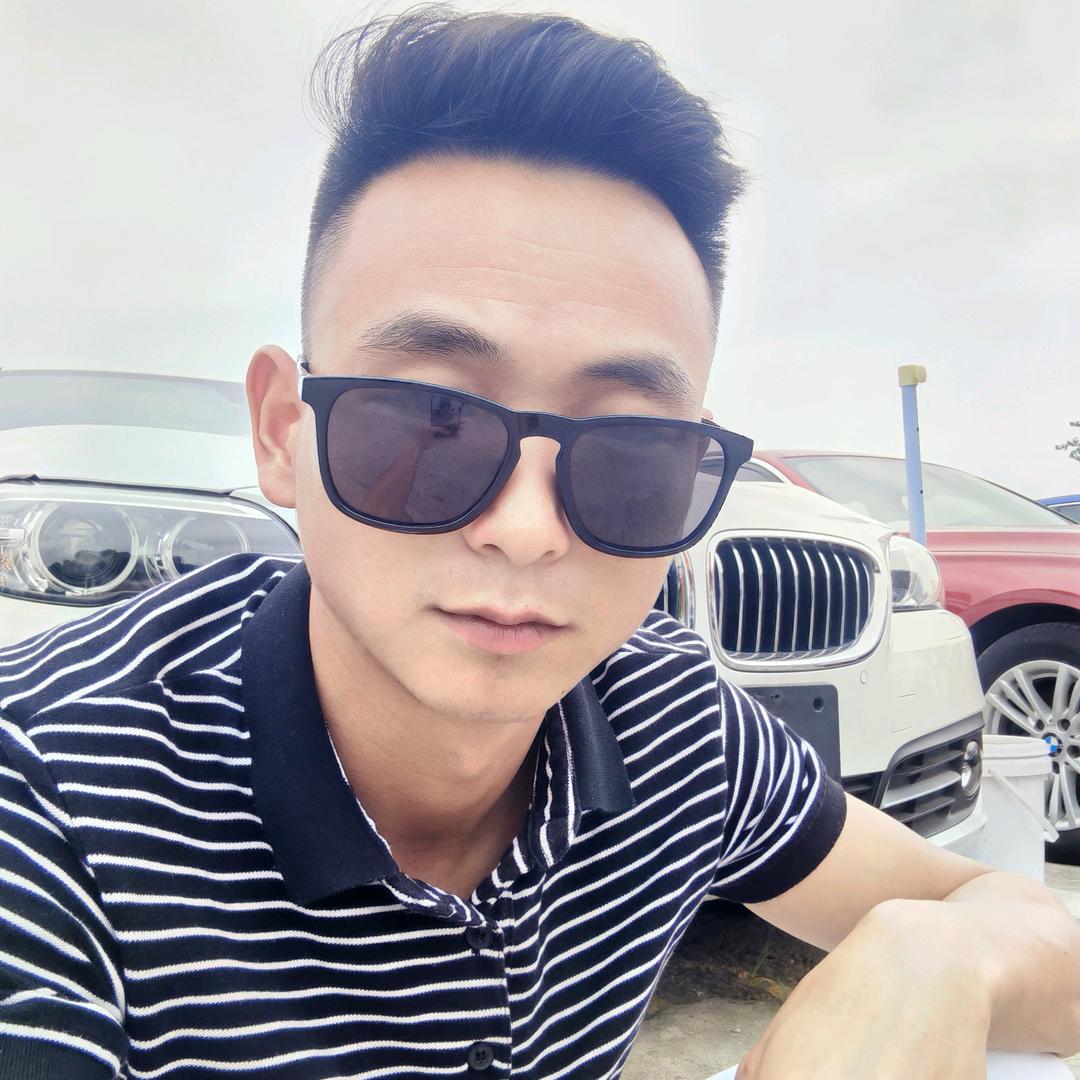 六安二手车小林