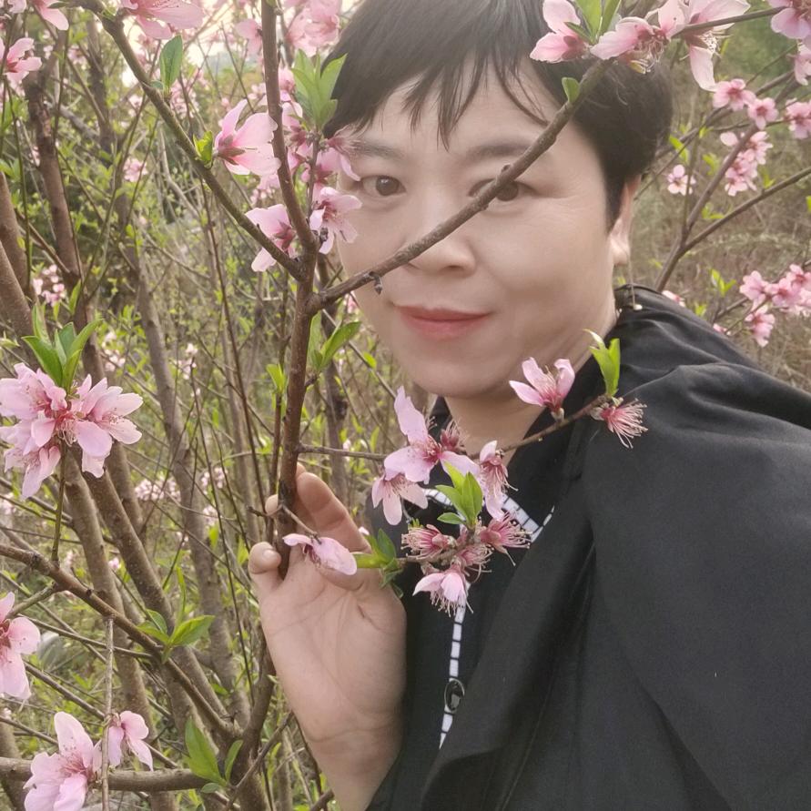 (๑♥晴余和‿♥๑)